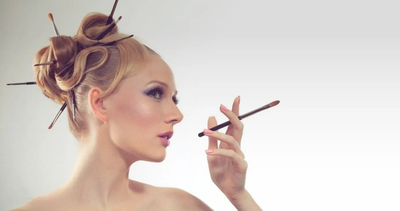 How to clean a new Nail Brush before using it
